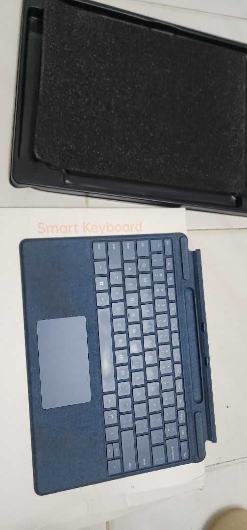Microsoft Surface Pro Smart Keyboard Cover - Blue461295918494535680