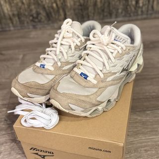 （分類：）位於 。 由 mr_0.o 提交（商品編號 1439372642，圖片 1）。簡介： 。
