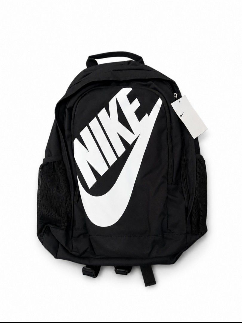 Nike Hayward Futura Backpack (Category: Backpacks) located in Manila. Submitted by janes0070377897 (Listing ID 1439299598, Image 1). Description: Brandnew and Original 10× Money back guaranteed if proven fake.