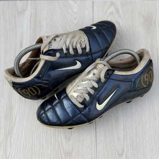 (Category: ) located in . Submitted by nike.store (Listing ID 1439286565, Image 1). Description: .