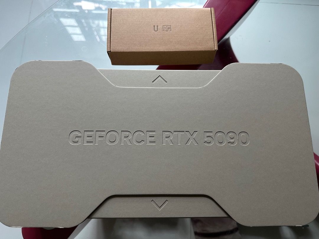 NVIDIA RTX 5090 Founders Edition460949246391756800