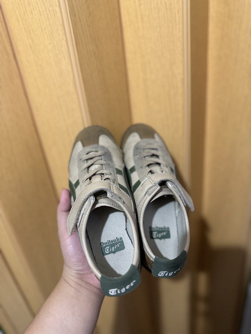Onitsuka Tiger Kids Shoes (Category: Babies & Kids Fashion) located in Quezon City. Submitted by _mgnmn (Listing ID 1439297490, Image 1). Description: • no box • guaranteed 100% authentic • with normal signs of wear & creases - Size: 20.0 cm / EUR 32.5 / US 1 .