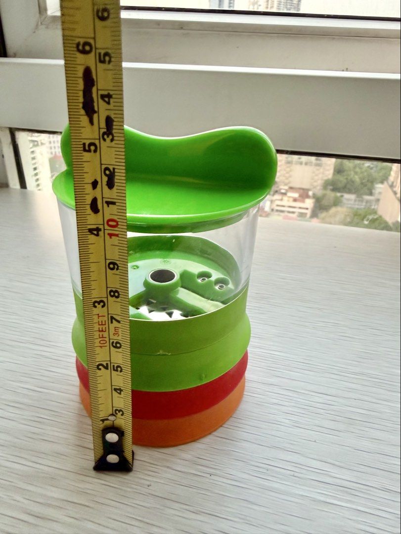 OXO Good Grips 3-Blade Hand-Held Spiralizer (Category: Cookware & Accessories) located in Quezon City. Submitted by shopgood_mnl (Listing ID 1439399144, Image 3). Description: .