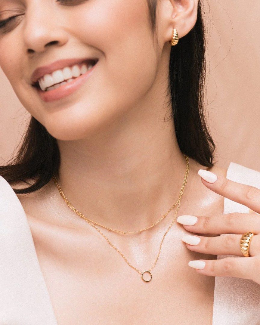 Penny Pairs Gold Necklace (Category: Necklaces) located in Quezon City. Submitted by iss12 (Listing ID 1439368174, Image 2). Description: - comes with packaging - barely used.