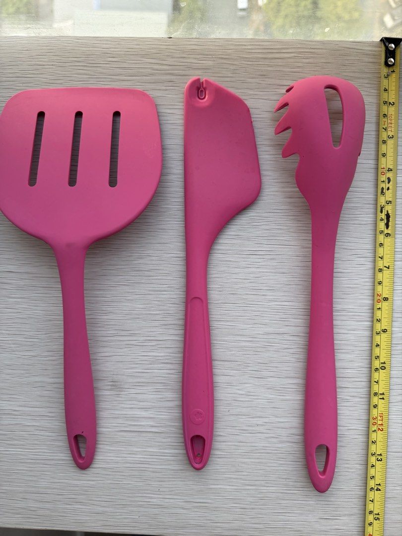 Pink Silicone Cooking Baking Kitchen Utensils 5 (Category: Cookware & Accessories) located in Quezon City. Submitted by shopgood_mnl (Listing ID 1439391217, Image 2). Description: .