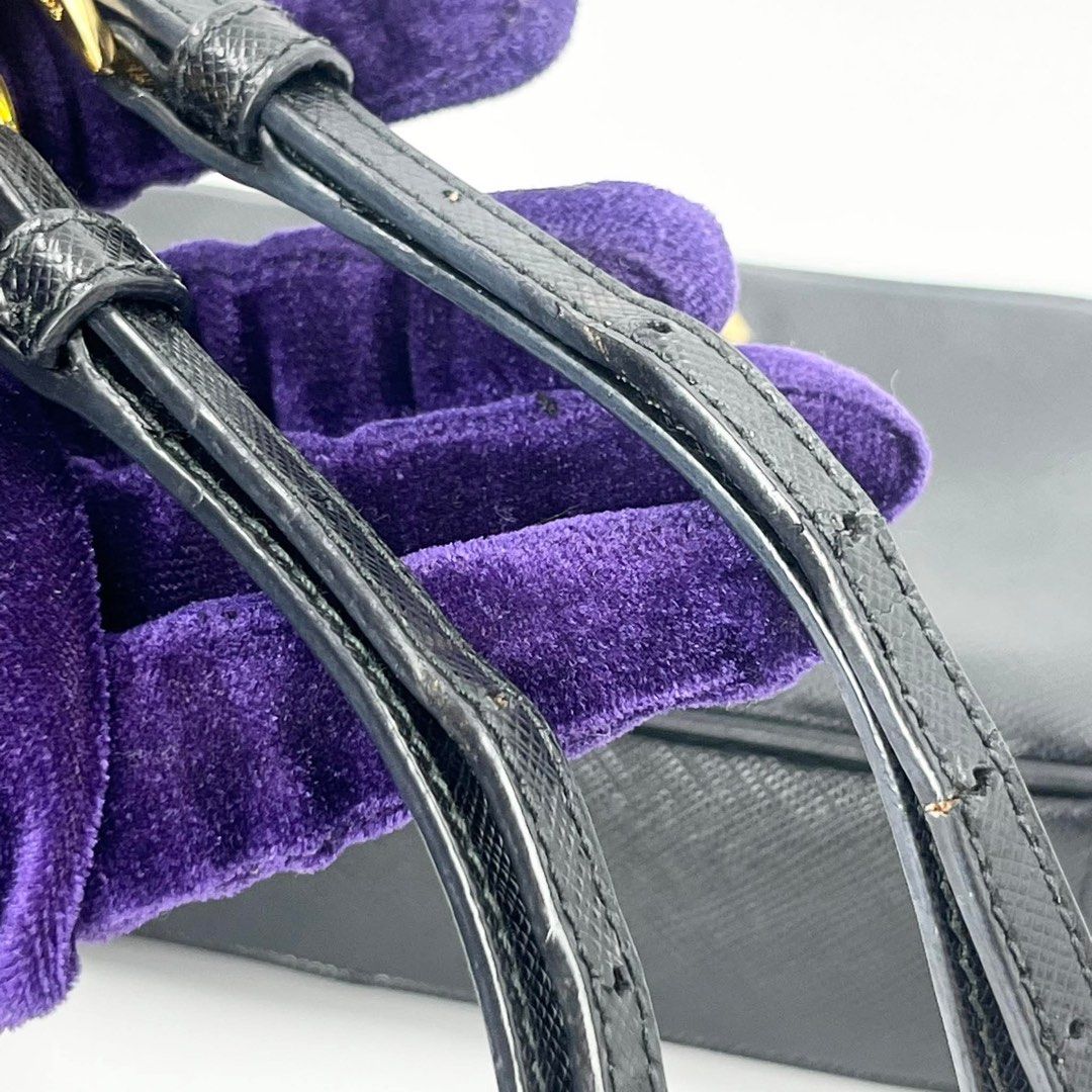 Prada Crossbody Bag (Category: Luxury Bags & Wallets) located in Manila. Submitted by missgrace_collection (Listing ID 1419594928, Image 3). Description: - Authentic Prada crossbody bag - Black color with card - Gold-tone hardware may signs of used po yung strap pls see photo.
