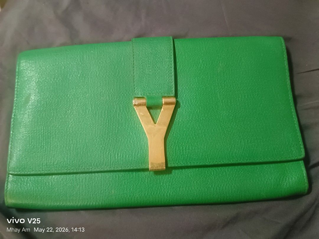 Preloved YSL Clutch Bag (Category: Luxury Bags & Wallets) located in Carcar. Submitted by mhayann_0208 (Listing ID 1439347116, Image 1). Description: Preloved YSL clutch Bag negotiable price.
