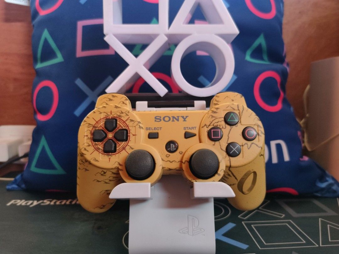 PS3 Uncharted 3 Limited edition Dualshock 3 (Category: Controllers) located in Manila. Submitted by kikim012 (Listing ID 1439297700, Image 1). Description: PLEASE READ!! DS3 Uncharted 3 Limited edition Condition: Brand new Purchased 2024 at eBay I used it once, tried all the buttons, also its motion2x or six axis. All Goods, kept in a glass cabinet. Charging port - okay △◯×□ buttons - okay Left & Right analog - okay (no drifts) Battery- okay Dire
