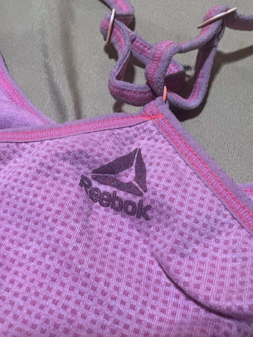 Reebok Sports Bra (Category: Activewear) located in Malabon City. Submitted by cecepicks (Listing ID 1439303381, Image 3). Description: Free if you buy any ₱100 in any of my items.