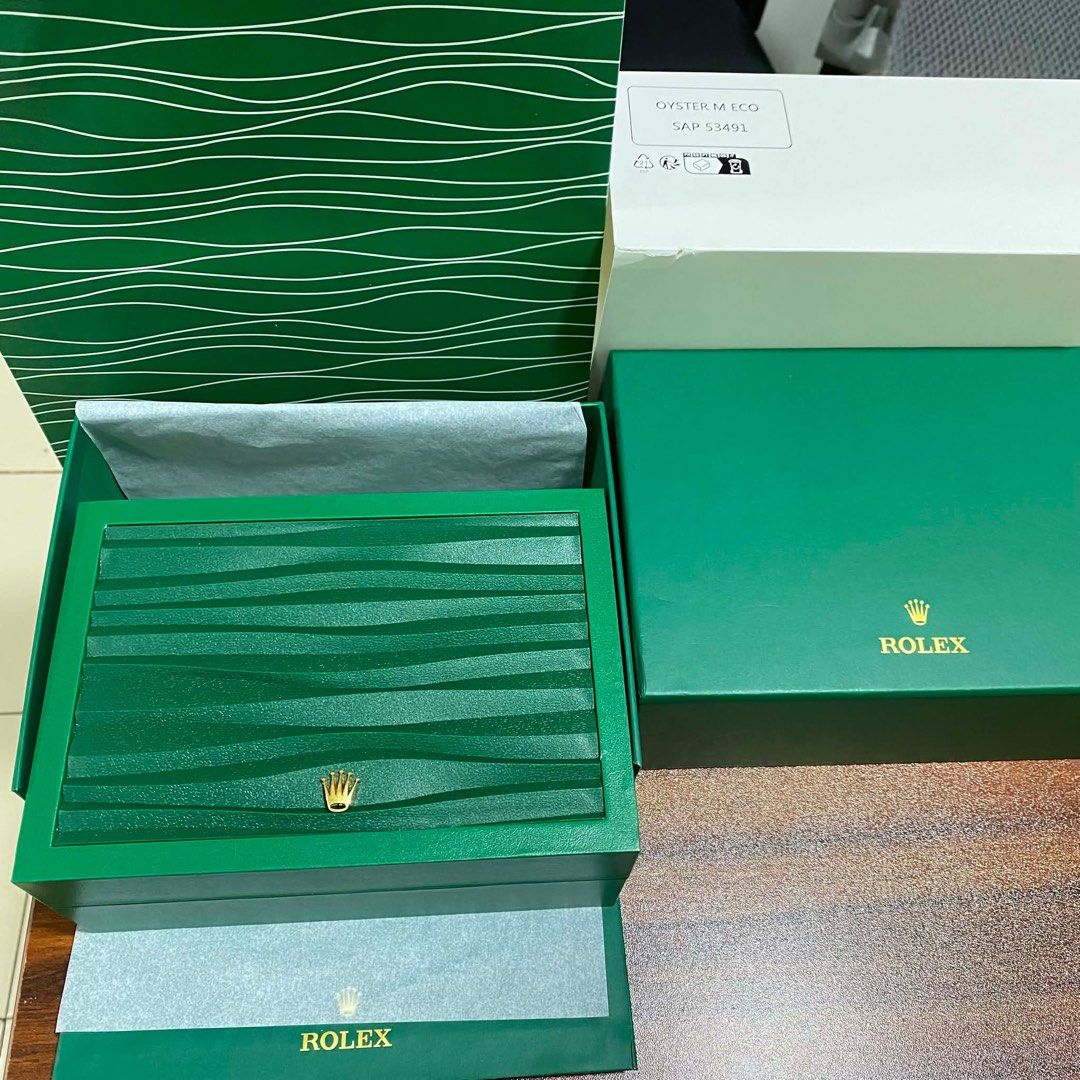 ROLEX BOX REG with complete inclusions (Category: Luxury Watches) located in San Juan City. Submitted by wristcheckdiaries (Listing ID 1439280063, Image 2). Description: .