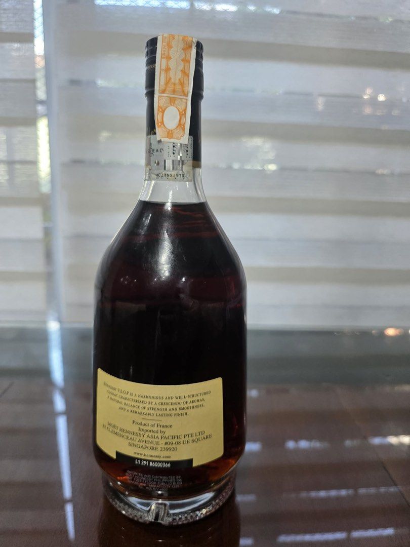 SEALED - Hennessy VSOP 700ml (Category: Beverages) located in Quezon City. Submitted by uniji_everydayshop (Listing ID 1439281529, Image 2). Description: Hennessy V.S.O.P Privilège is a balanced cognac, expressing 200 years of Hennessy’s know-how. The fruit of nature’s uncertainties, this unique blend has tamed the elements to craft and embody the original concept of cognac. The emotion awakened by the pleasure of tasting it continually reveals n