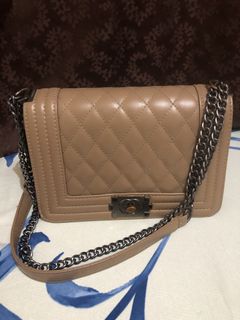 (Category: ) located in . Submitted by marcosronalyn06 (Listing ID 1439352243, Image 1). Description: .