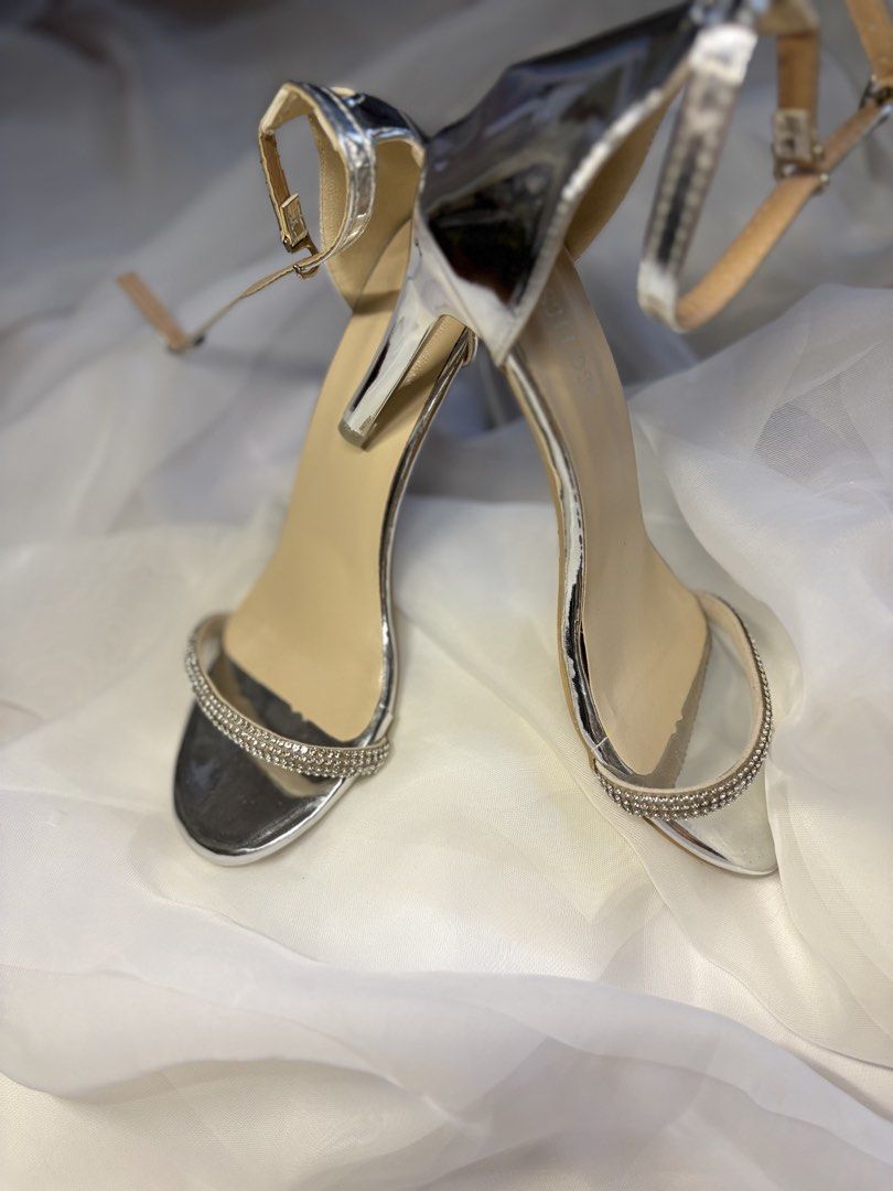 Silver Heels (Category: Heels) located in Manila. Submitted by luvsnoopyy (Listing ID 1439314391, Image 2). Description: 💗 never worn 💗3-inch heels 💗ordered the wrong size.