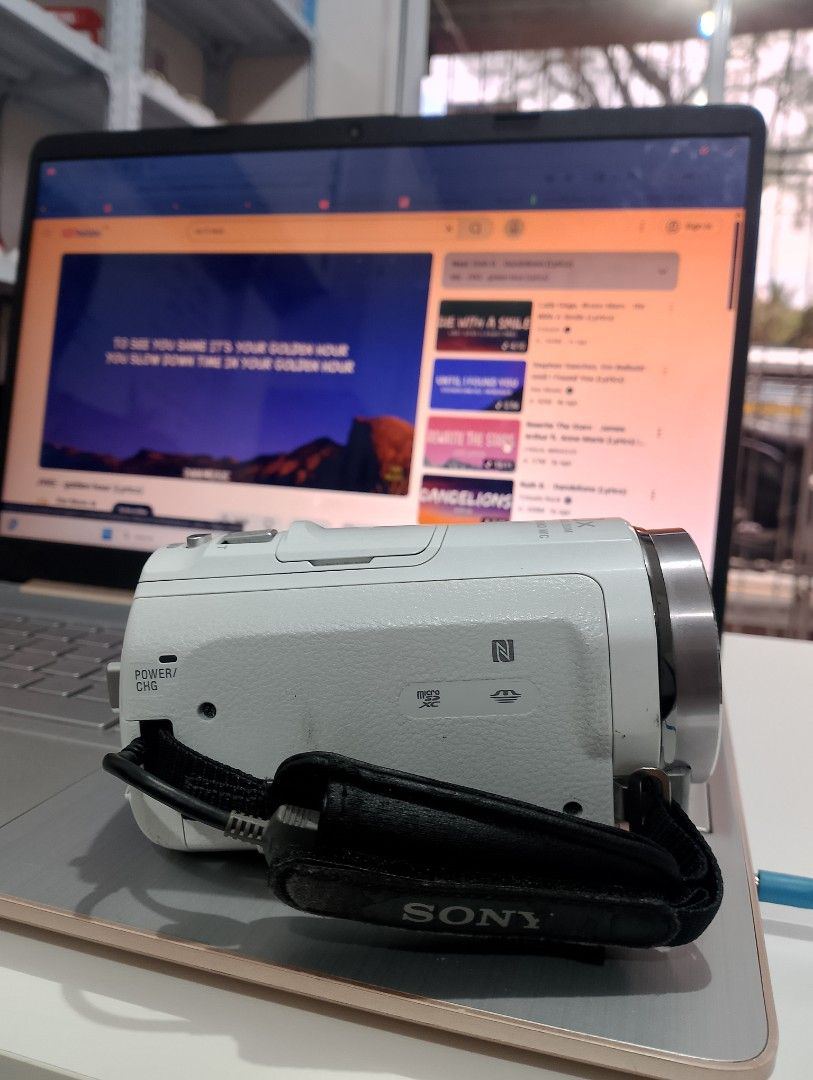 Sony Handycam pj540 with projector! (Category: Video Cameras) located in Manila. Submitted by allaboutcollections (Listing ID 1439293622, Image 2). Description: for sale PJ540 with projector! working projector all buttons touchscreen/screen NO FUNCTIONAL ISSUE! -BEFORE PAG RECEIVE KO NAG ERROR BUT I THINK GAWA NG SA BYAHE LANG MALAYO KASI PINANGALINGAN BUT NAWALA ERROR AND I ALREADY FULLY TESTED THIS SINCE NAG RECORD AKO ALMOST 2HOURS STRAIGHT,NO