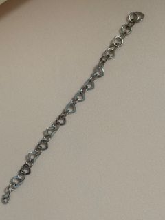 (Category: ) located in . Submitted by newbies.preloved (Listing ID 1439398924, Image 1). Description: .