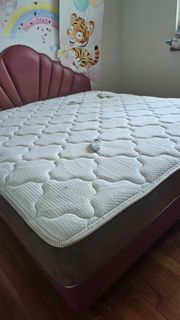 (Category: ) located in . Submitted by i_like_to_move_it (Listing ID 1439285453, Image 1). Description: .