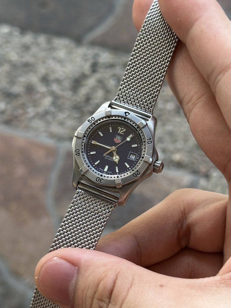 Tag Heuer Professional 2000 (Category: Luxury Watches) located in Manila. Submitted by kahlilpatricioo (Listing ID 1439389173, Image 3). Description: Tag Heuer Professional 2000 Ref. WK1313-0 Cal. 956.112 Swiss quartz Dimensions: 28mm ₱22,500 negotiable • Ladies watch • Aftermarket bracelet • All original watch head • Fits up to 7.5 inch wrist.