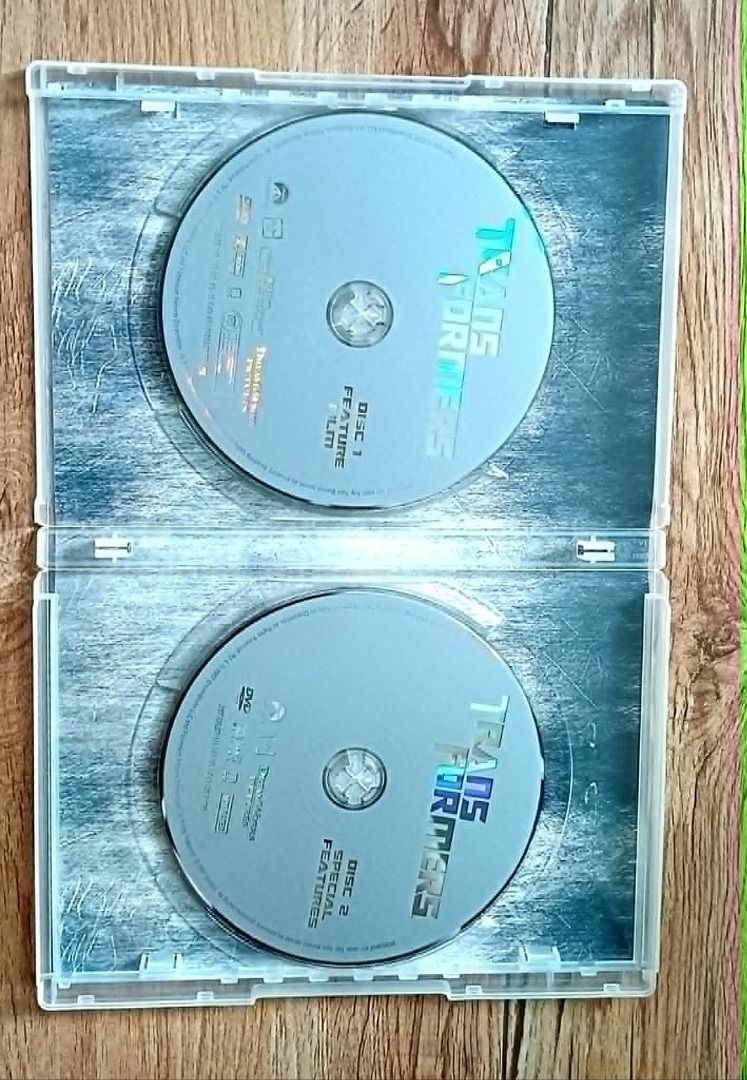 TRANSFORMERS - 2 DISC SPECIAL EDITION (Category: CDs & DVDs) located in Santa Rosa. Submitted by shop_by_terri (Listing ID 1439364408, Image 2). Description: - TRANSFORMERS DVD set - Two-disc edition - Includes the movie and special features.