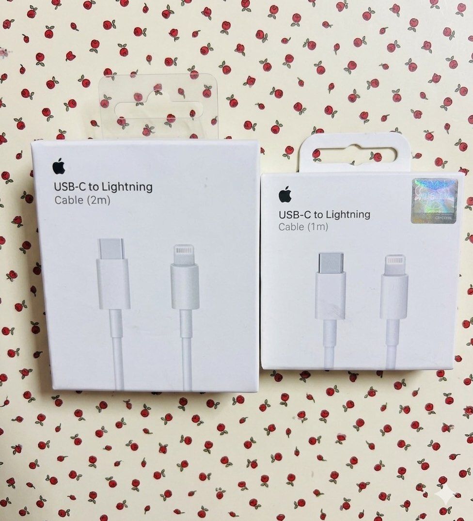 Type-C to Lightning Cable 1M | 2M (Category: Chargers & Cables) located in Manila. Submitted by as_onlineshop11 (Listing ID 1439306875, Image 1). Description: .