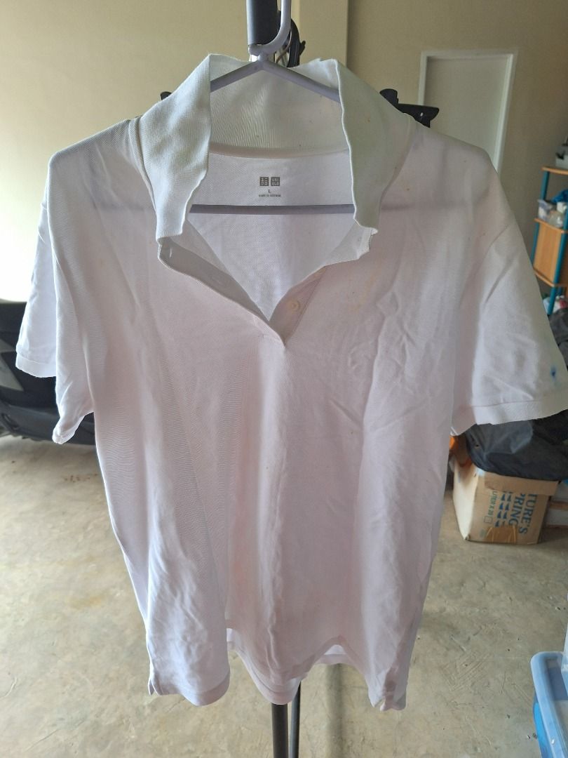 Uniqlo White Polo Shirt (Category: Tshirts & Polo Shirts ) located in Malaybalay. Submitted by mags_sofia (Listing ID 1439375352, Image 1). Description: - Features: Classic collar, short sleeves, v-neck - Material: Polyester-cotton blend - Made in Vietnam - Condition: Visible stains MOP: GCash, BPI Transfer MOD: LBC COP (SF is paid upon pickup); J&T (initial payment is 100 pesos; increment and decrement are processed after item is shipped) SF: c/