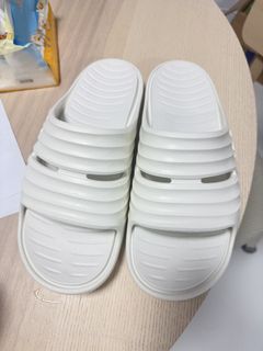 （分類：）位於 。 由 hidetohung 提交（商品編號 1439254900，圖片 1）。簡介： 。