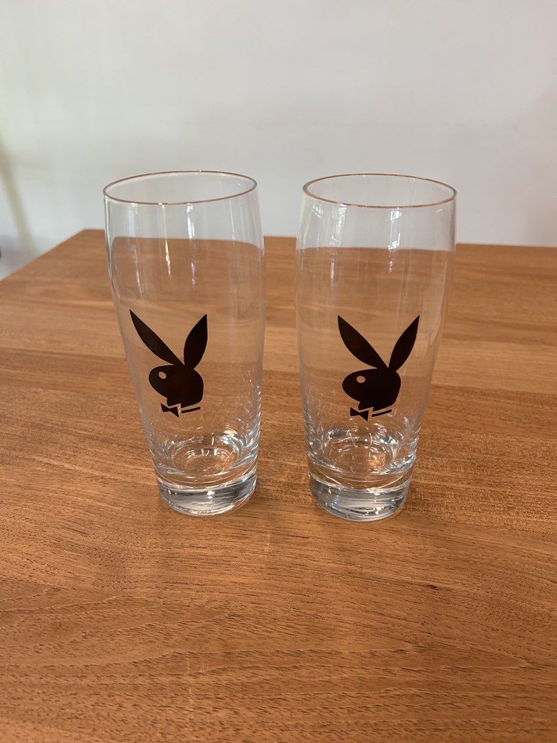 Various drinking glasses.461018537752023040