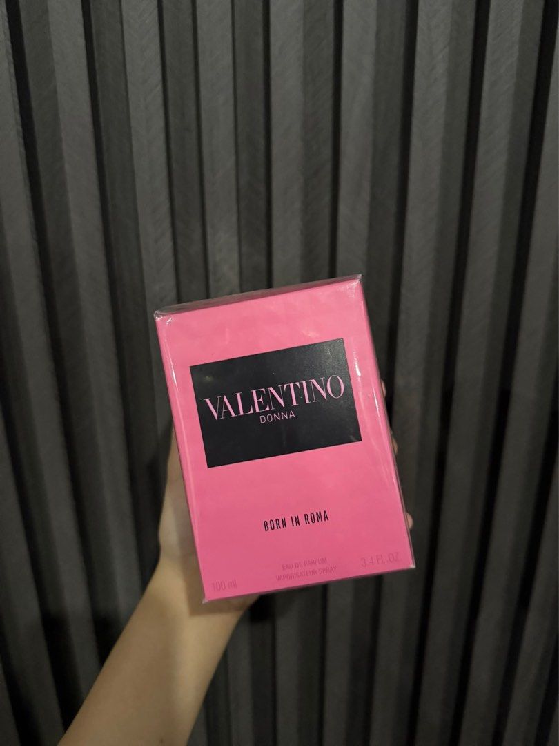 VALENTINO DONA Born in Roma (Category: Fragrance & Deodorants) located in Manila. Submitted by itemsby_jm (Listing ID 1439383649, Image 1). Description: Valentino Donna Born In Roma EDP – Brand New m • US bought 🇺🇸 • 100% brand new and unused • Complete packaging included • Mall price: 10k+ This fragrance is super classy, feminine, and long-lasting. It has a luxurious blend of jasmine, vanilla bourbon, and warm woody notes that gets compliments
