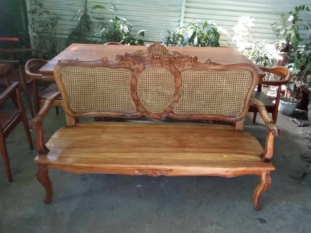 Victorian sofa Bench narra (Category: Sofas) located in Manila. Submitted by carmelites36250 (Listing ID 1439302354, Image 1). Description: #forsale #furniturestore #narrafurnitures Old Victorian Sofa Made of narra wood Old back to back solihiya but still presentation Size: L62 W22 H16-41inch Stripped & varnished Ready to use Price: 16,500 Sagad only 🎯✔ Offers:Pick up/Delivery🚛.