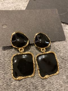 由 Carolineee (刊登 ID 1439350846，圖片 1) 提交，位於 的 (類別：)，說明：。