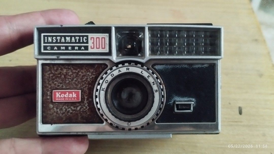 VINTAGE KODAK INSTAMATIC CAMERA 300 (Category: Cameras) located in Manila. Submitted by mentadelic (Listing ID 1439288825, Image 1). Description: .