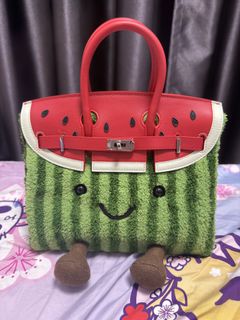 (Category: ) located in . Submitted by miracledeboutique (Listing ID 1439357803, Image 1). Description: .