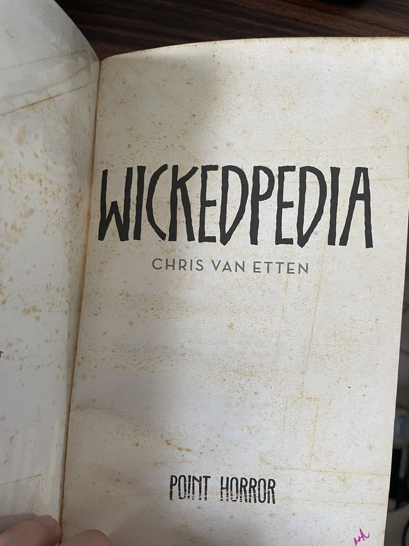 Wickedpedia by Chris Van Etten (Category: Storybooks) located in Quezon City. Submitted by malfoy_declutter (Listing ID 1439279770, Image 2). Description: with cover.