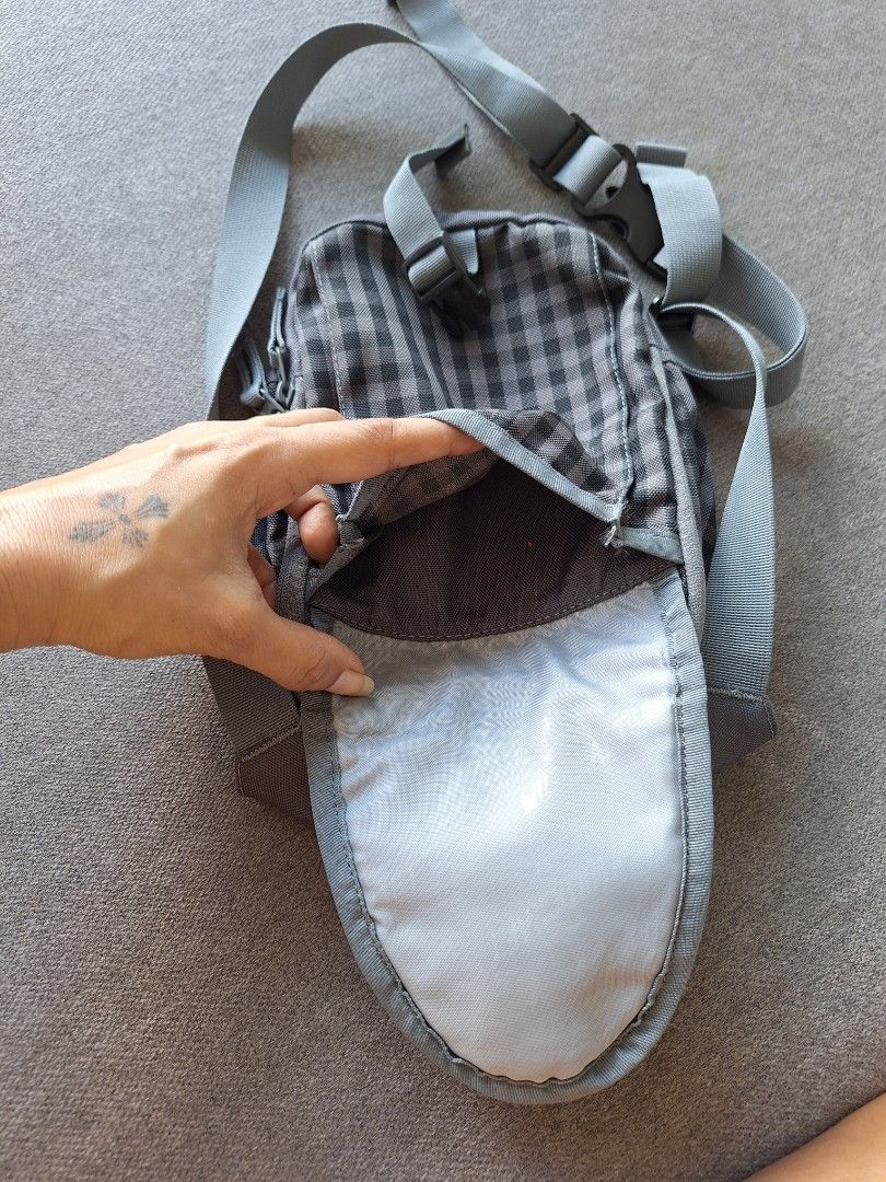 Wildcraft Unisex Grey Checkered Body Bag (Category: Sling Bags) located in Quezon City. Submitted by andycandy2011 (Listing ID 1439263892, Image 3). Description: - Wildcraft sling bag from India - Very durable and in excellent condition - Adjustable strap - Two Zippered main compartments with Double zipper .