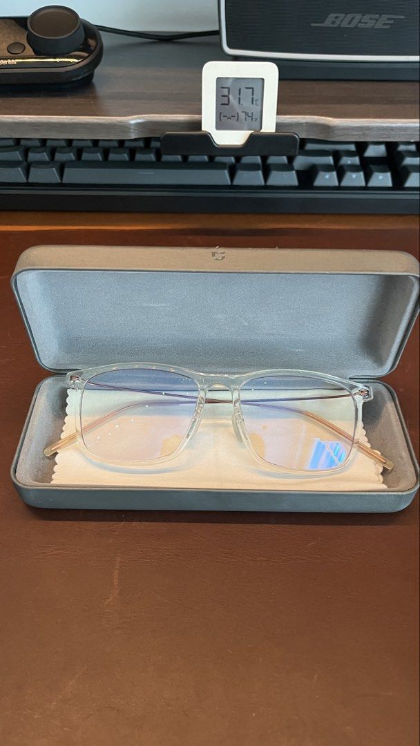 Xiaomi Mi Computer Glasses Pro — Clear Frame (Category: Sunglasses & Eyewear) located in San Juan City. Submitted by kaelarafer (Listing ID 1439400451, Image 1). Description: Xiaomi Mi Computer Glasses Pro Used a few times only Original microfiber cloth is no longer available Some flaws on the case due to cat scratches RFS: Decluttering.