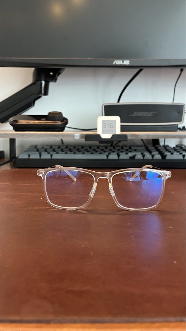 Xiaomi Mi Computer Glasses Pro — Clear Frame (Category: Sunglasses & Eyewear) located in San Juan City. Submitted by kaelarafer (Listing ID 1439400451, Image 2). Description: Xiaomi Mi Computer Glasses Pro Used a few times only Original microfiber cloth is no longer available Some flaws on the case due to cat scratches RFS: Decluttering.