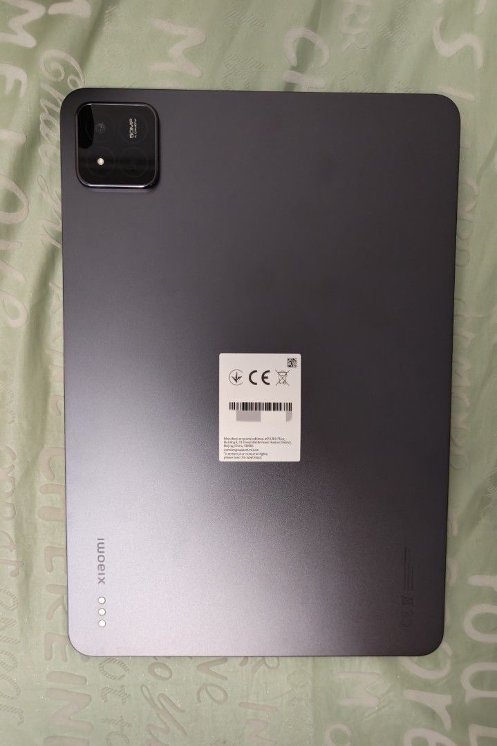 Xiaomi Pad 7 Pro 8/256GB with BT Keyboard and Stylus (Category: Android) located in Manila. Submitted by tope_19 (Listing ID 1439273944, Image 2). Description: Hi! I'm selling a Xiaomi Pad 7 Pro 8/256GB. Titanium silver color. In good condition, no defects or issues. Tempered glass screen protector installed since day 1. Complete package includes unit, unused data cable, original 67W Mi charging brick with bluetooth keyboard case worth P1,499 and