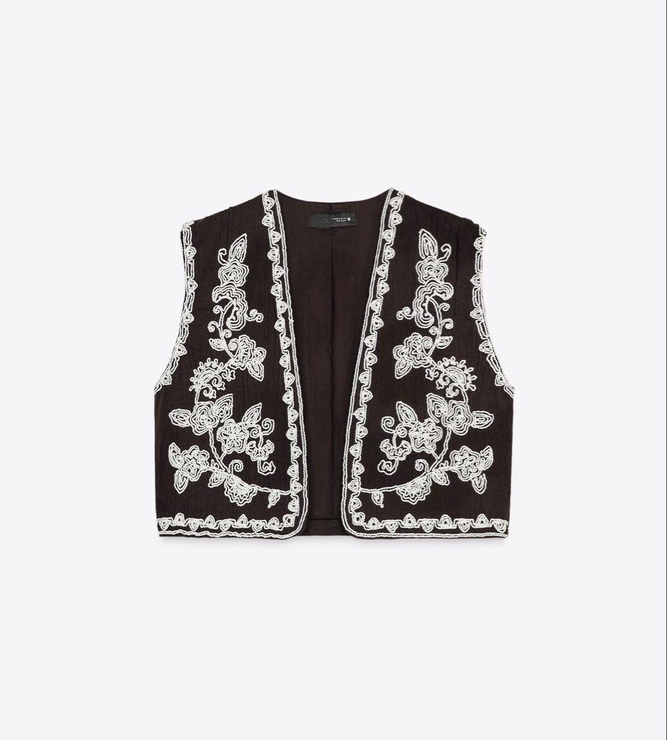 ZARA Brown Embroidered Vest Top (Category: Others Tops) located in Manila. Submitted by ccollection_ (Listing ID 1439336378, Image 2). Description: Available size on Tag: ❌SOLD❌Small Medium.