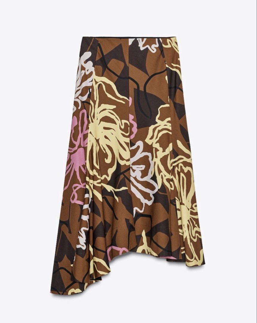 ZARA Brown Printed Asymmetric Skirt (Category: Skirts) located in Manila. Submitted by ccollection_ (Listing ID 1439323656, Image 3). Description: Available size on Tag: Small- waistline 28 Medium-waistline 30❌SOLD❌.