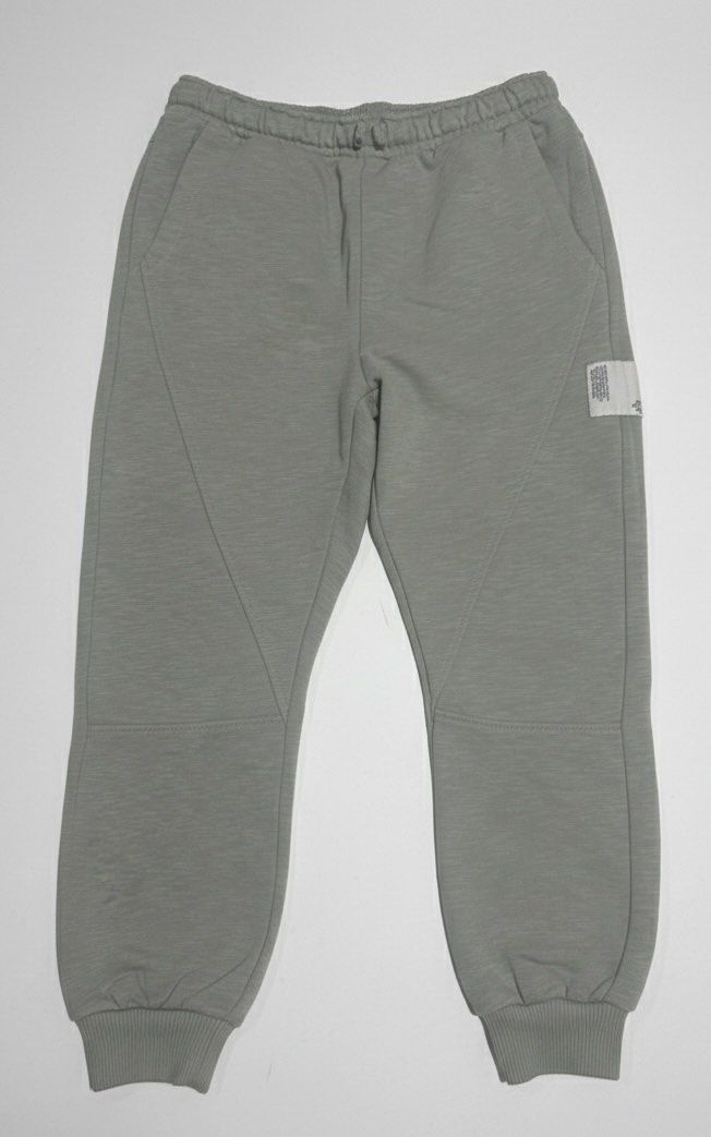 Zara Kids Jogger Pants (Category: Babies & Kids Fashion) located in Manila. Submitted by got_loots (Listing ID 1439322489, Image 1). Description: WTS❗️❗️❗️ Zara Kids Jogger Pants In Very Good Condition 5-12 years old ₱300 Only.