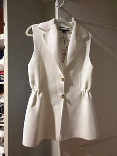 (Category: ) located in . Submitted by branded_closet01 (Listing ID 1439260847, Image 1). Description: .