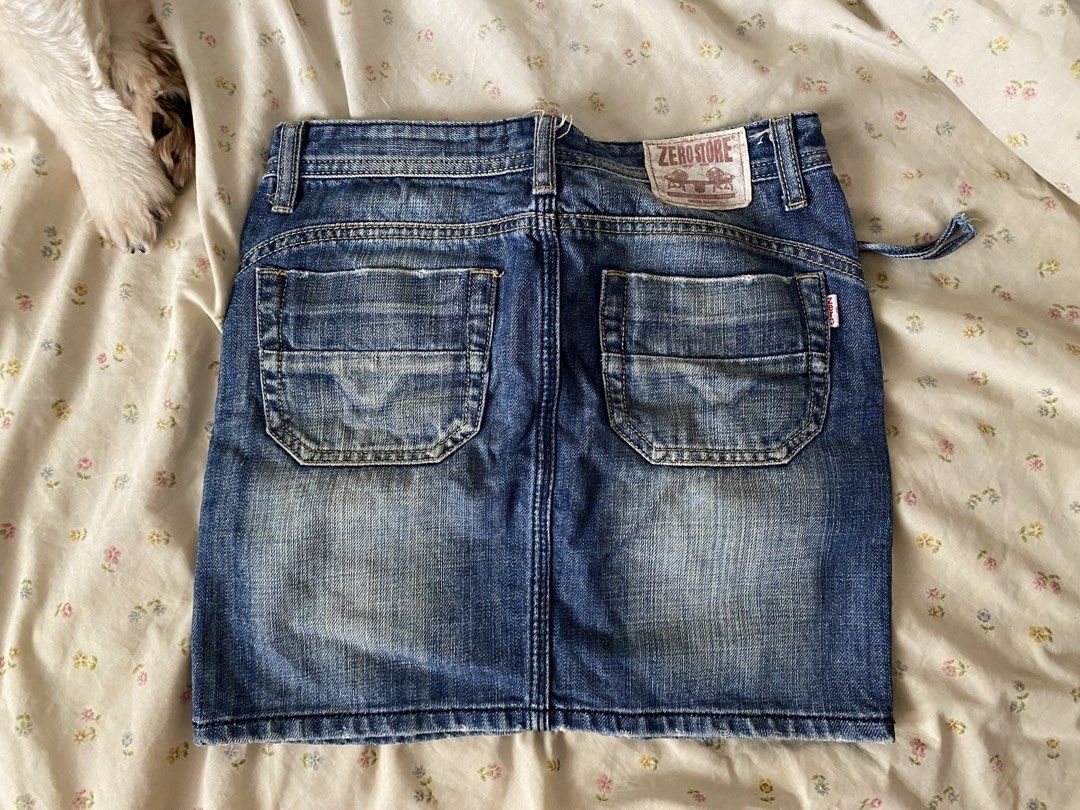 Zero Store Denim Skirt y2k 2000s biker (Category: Skirts) located in San Juan City. Submitted by adore.me (Listing ID 1439291197, Image 1). Description: - Zero Store denim skirt - Size S - Classic five-pocket design - Zip closure - Small zip pocket on front - Faded wash - Red tag detail - Made from cotton and polyurethane blend - size 26.