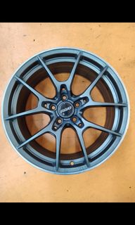 (Category: ) located in . Submitted by ls.tyres (Listing ID 1330886134, Image 1). Description: .