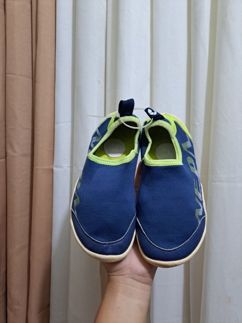19cm Original Nepa shoes,for kid (Category: Babies & Kids Fashion) located in Quezon City. Submitted by kimlynandaya (Listing ID 1439500377, Image 1). Description: Original shoes,for kid sizes us:13 uk:12.5 eur:31 cm:19.