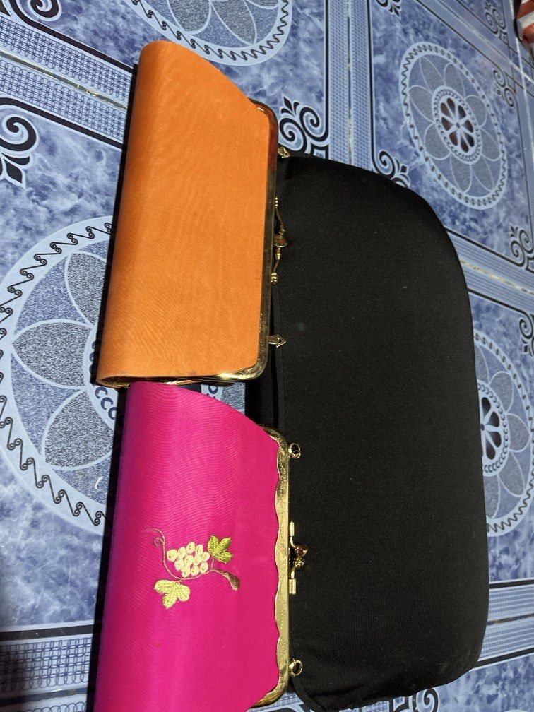 2 Piece Clutch Bags (Category: Luxury Bags & Wallets) located in Paombong. Submitted by sweetdeals0181656 (Listing ID 1439556149, Image 2). Description: Item is from Japan Surplus Pink item inside compartment with flaws as shown in the picture Sellers Code Box 88.