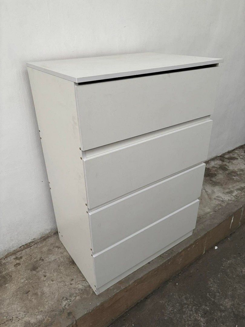 4L chest drawer 60*40*89cm ASSMBLED (Category: Shelves, Cabinets & Racks) located in Cavite. Submitted by dolorelgin46423 (Listing ID 1439449400, Image 2). Description: 4L chest drawer 60*40*89cm 3500.