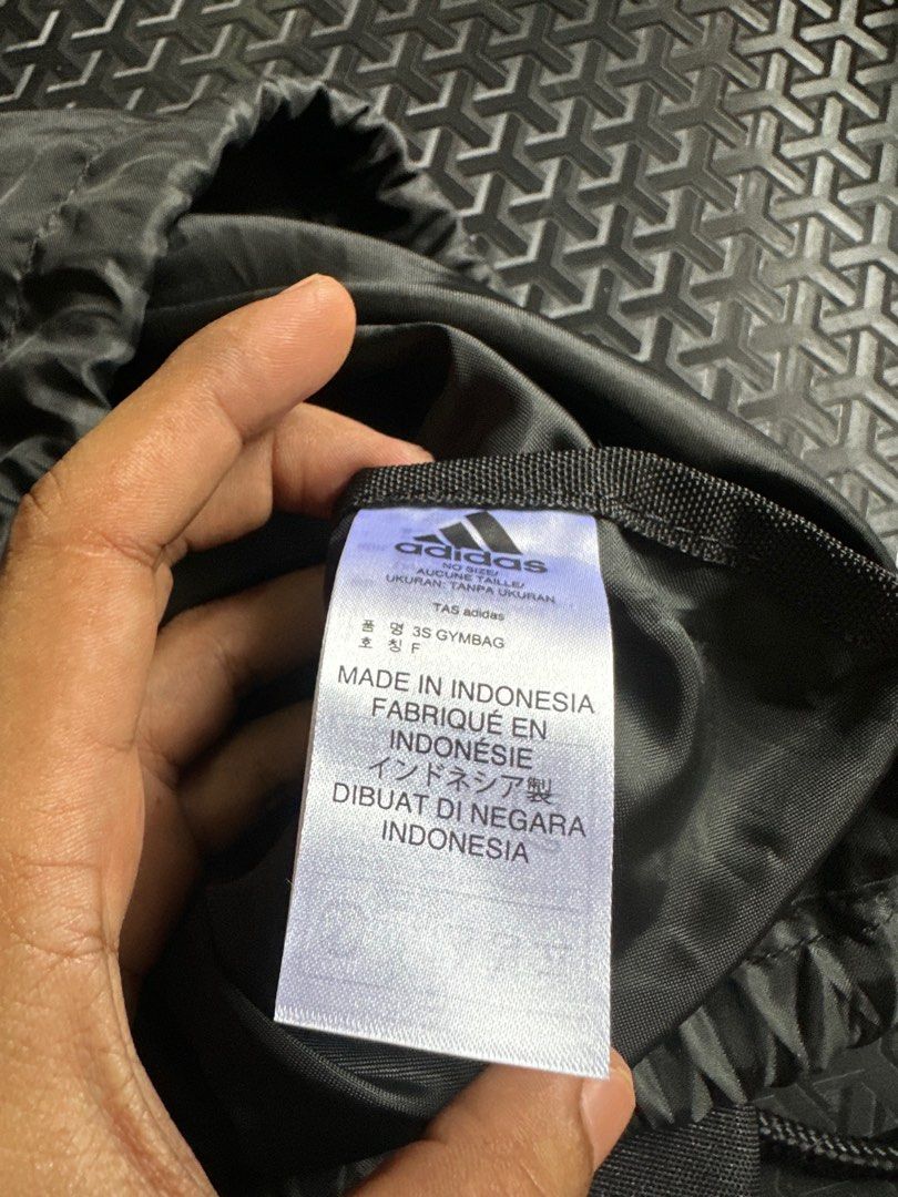 ADIDAS DRAWstring Gymbag (Category: Backpacks) located in Tacurong. Submitted by locationtacurongcitymindanao (Listing ID 1439464703, Image 3). Description: .
