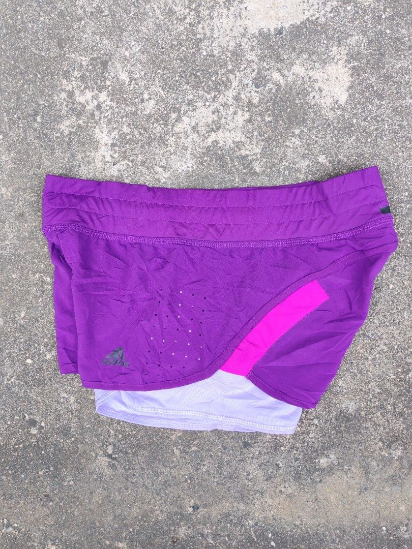Adidas Running Shorts with Cycling (Category: Shorts) located in Kalibo. Submitted by relivethearchives (Listing ID 1439550315, Image 3). Description: Adidas Running Shorts with Cycling in Excellent Condition Size Large on tag DIMES Waist: 30 stretch up 34 Length: 10 (cycling length:11.5) 📍 Need Wash.