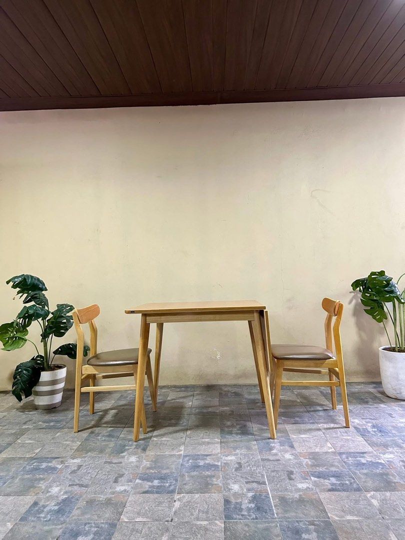 Adjustable table dining coffee (Category: Coffee & Tea Tableware) located in Angeles City. Submitted by honeybowteek23 (Listing ID 1439559586, Image 3). Description: P5,999 only 47x30x30in Solid Wood.
