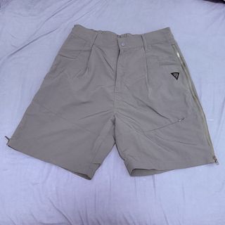 （分類：）位於 。 由 chinchi.c 提交（商品編號 1439560597，圖片 1）。簡介： 。
