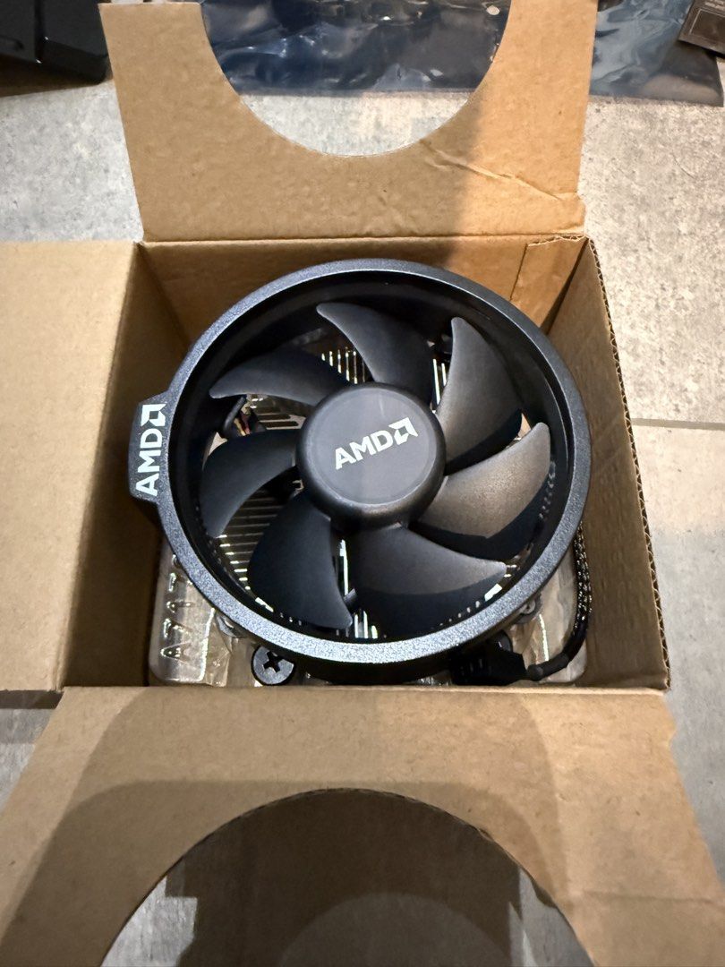 AMD Stock CPU Cooler462245167346503681
